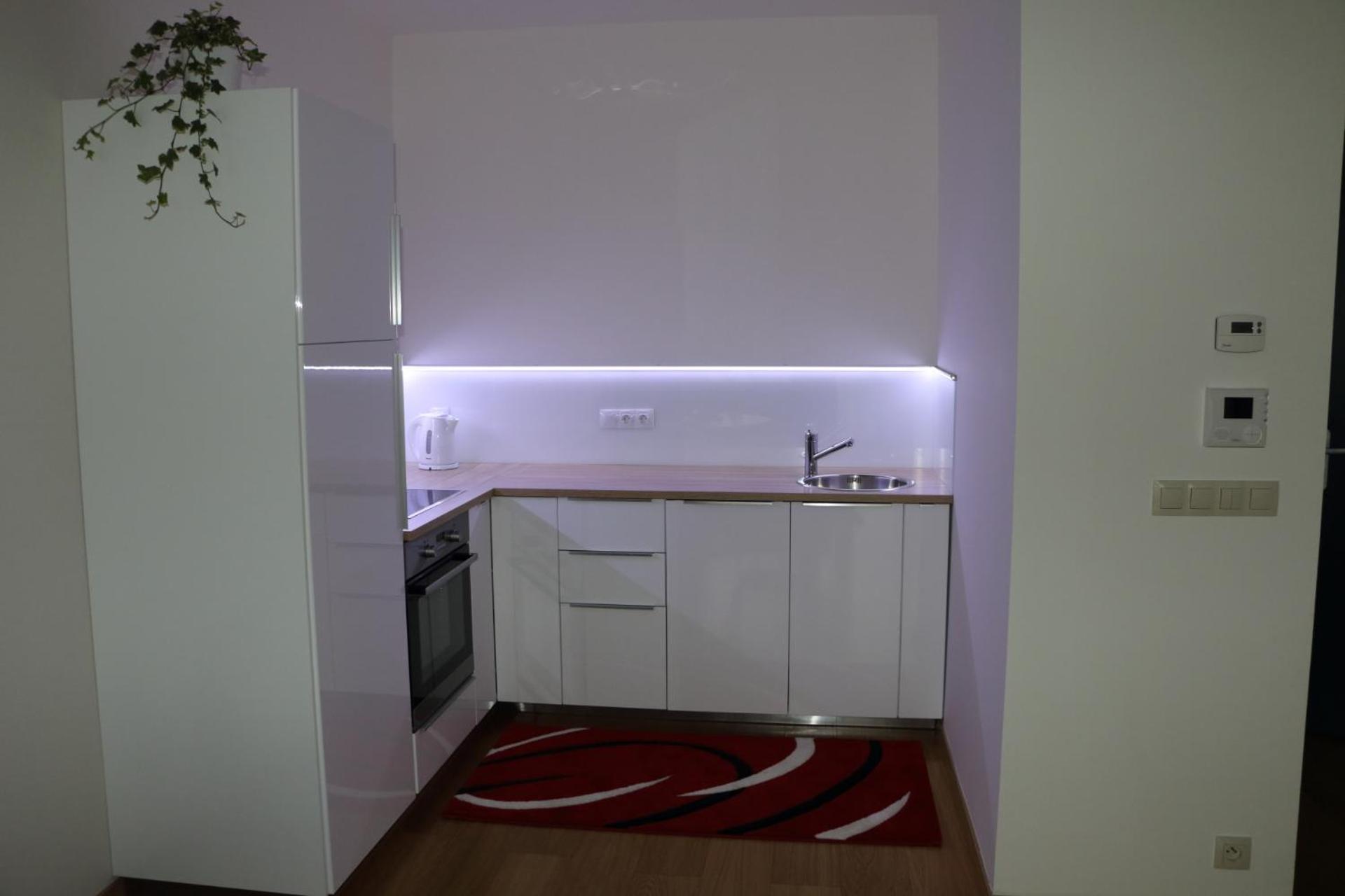 Panorama City Apartment With Free Parking Bratislava Extérieur photo