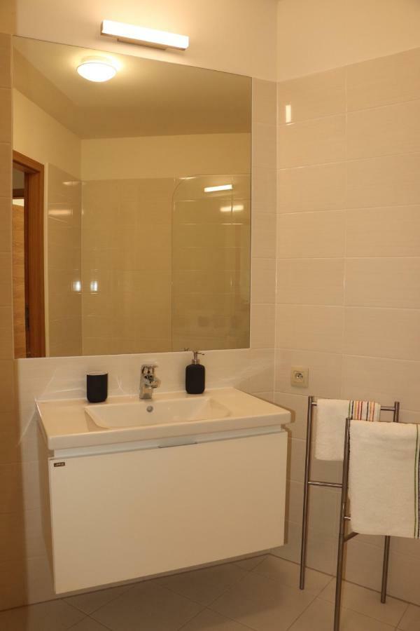 Panorama City Apartment With Free Parking Bratislava Extérieur photo